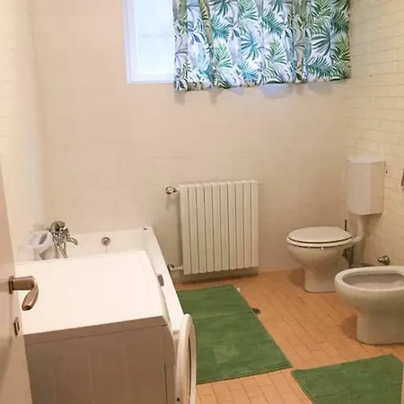 Holiday home Gardavilla Limoni Am See